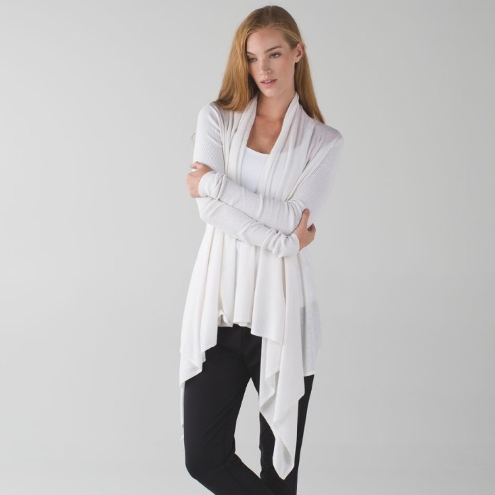 lululemon universal wrap